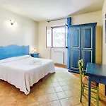 Hébergement de vacances Gorgeous In With Swimming Pool *