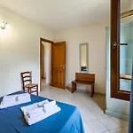 Gorgeous In With Swimming Pool Hébergement de vacances