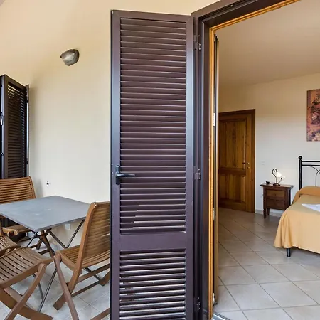Gorgeous In With Swimming Pool Holiday home *