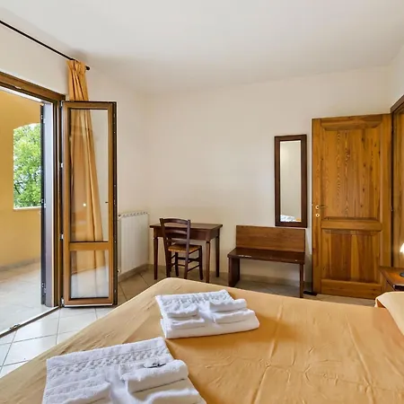 Gorgeous In With Swimming Pool Holiday home Sorano (Grosseto)