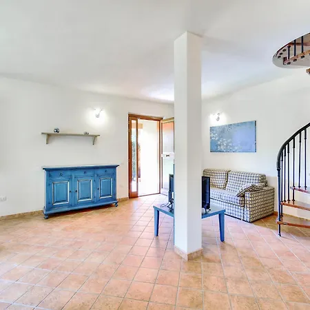 Holiday home Gorgeous In With Swimming Pool