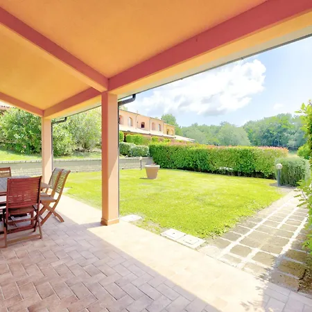 Gorgeous In With Swimming Pool Holiday home *