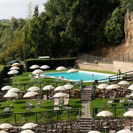 Gorgeous In With Swimming Pool Holiday home Sorano (Grosseto)
