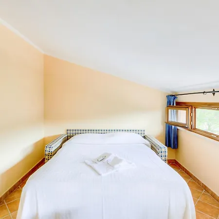 Holiday home Gorgeous In With Swimming Pool Sorano (Grosseto)