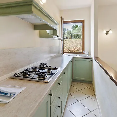 Gorgeous In With Swimming Pool Holiday home