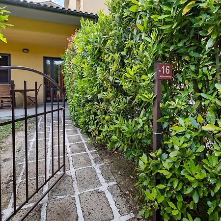 Gorgeous In With Swimming Pool Casa vacanze