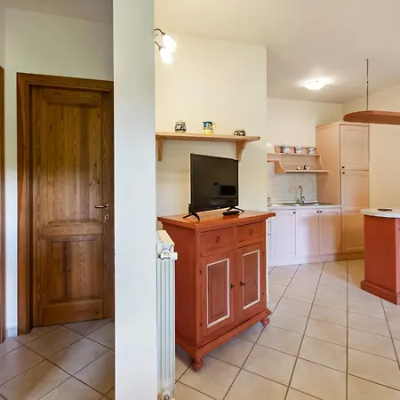 Gorgeous In With Swimming Pool Casa vacanze