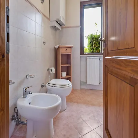 Gorgeous In With Swimming Pool Casa vacanze