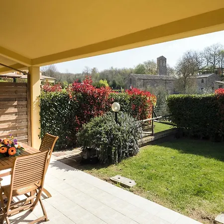 Gorgeous In With Swimming Pool Casa vacanze