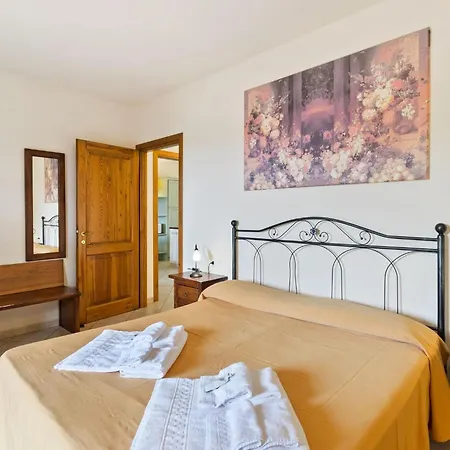 Casa vacanze Gorgeous In With Swimming Pool *