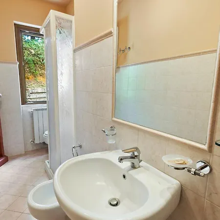 Casa vacanze Gorgeous In With Swimming Pool *
