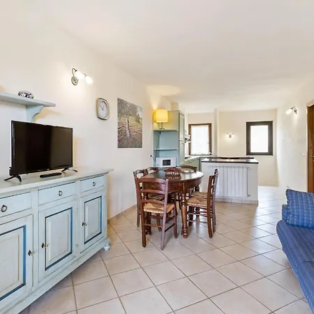 Casa vacanze Gorgeous In With Swimming Pool